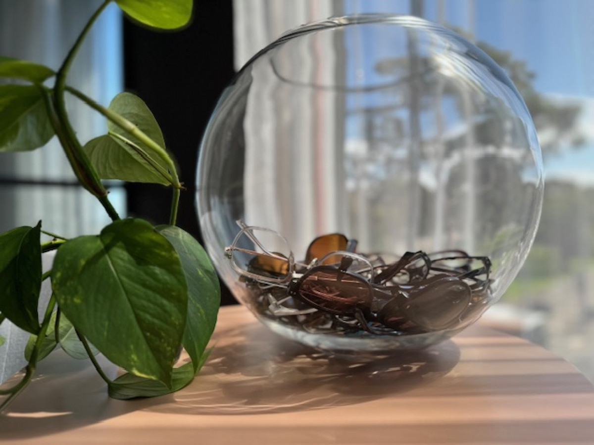 Donate your old glasses Medownick Laser Eye Surgery Melbourne